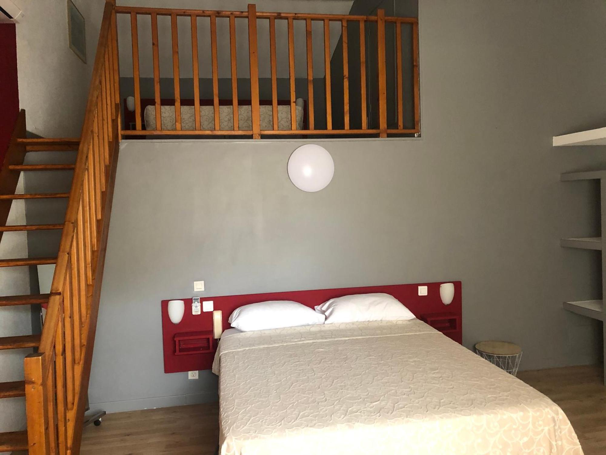 Hotel Aurelia Les Arcs-sur-Argens ภายนอก รูปภาพ
